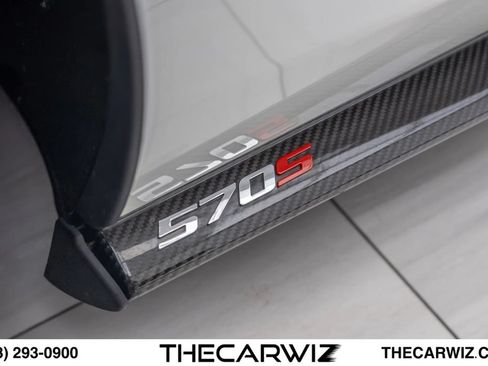 Used 2016 McLaren 570S Coupe RWD image 16