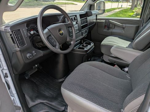 Used 2025 Chevrolet Express 2500 w/ Driver Convenience Package RWD image 11
