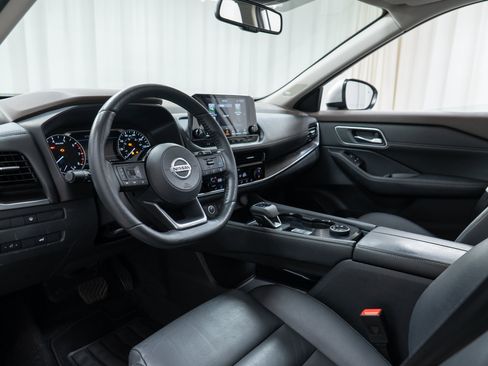 Used 2021 Nissan Rogue SL w/ Premium Package AWD/4WD image 12