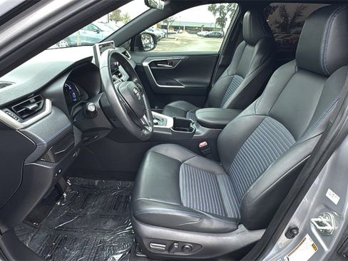 Used 2022 Toyota RAV4 XSE image 16