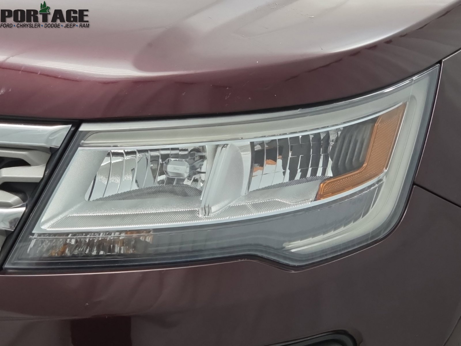 Used 2018 Ford Explorer XLT AWD/4WD image 8