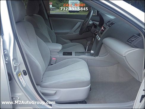 Used 2009 Toyota Camry LE image 16