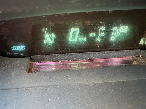 Used 2014 Toyota Prius Three FWD image 25