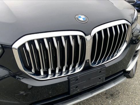 Used 2021 BMW X5 xDrive40i w/ Premium Package image 31