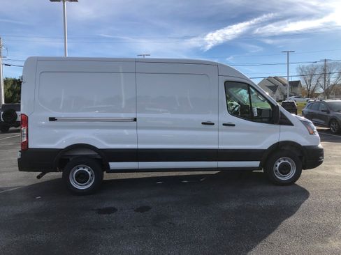 New 2026 Ford Transit 250 148 Medium Roof RWD image 6