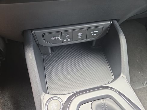 New 2026 Kia K4 FWD image 12