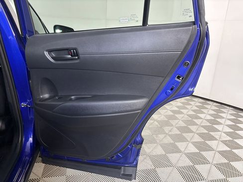 Used 2024 Toyota Corolla Cross AWD Hybrid w/ Moonroof Package image 25