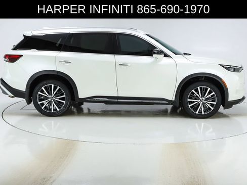 Used 2023 INFINITI QX60 Sensory w/ Vision Package AWD/4WD image 11