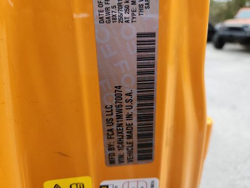 Certified 2021 Jeep Wrangler Unlimited Sahara AWD/4WD image 37