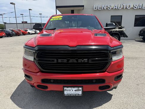 Used 2021 RAM 1500 Laramie AWD/4WD image 3