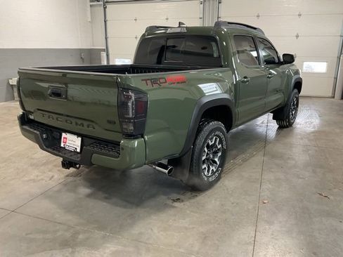 Used 2022 Toyota Tacoma TRD Off-Road image 6