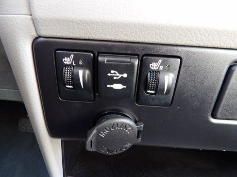 Used 2020 Toyota Sienna XLE image 21