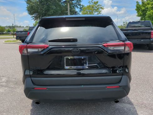 Certified 2024 Toyota RAV4 LE AWD/4WD image 5