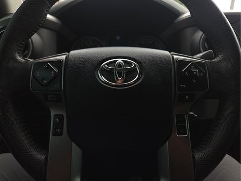 Used 2019 Toyota Tacoma SR5 RWD image 16