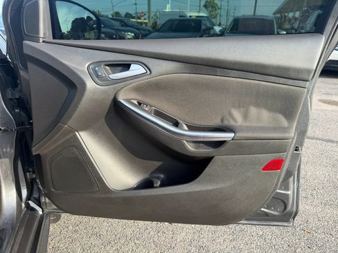 Used 2018 Ford Focus ST FWD image 24