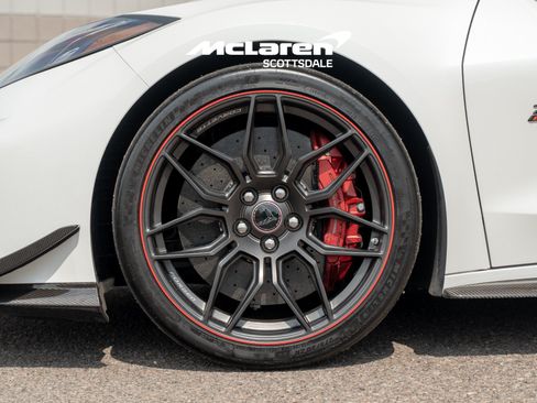 Used 2023 Chevrolet Corvette Z06 w/ Z07 Performance Package RWD image 39