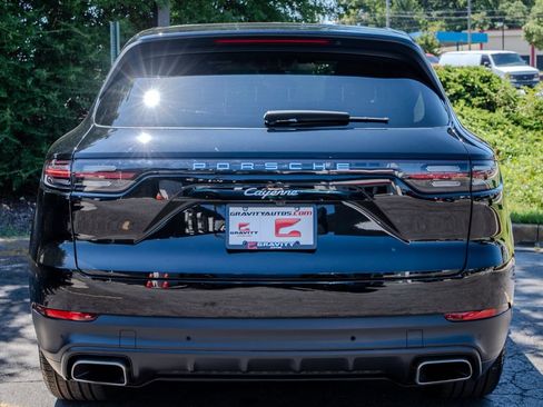 Used 2023 Porsche Cayenne AWD/4WD image 23