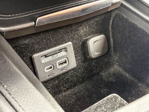 Used 2021 Cadillac XT4 Sport FWD image 25