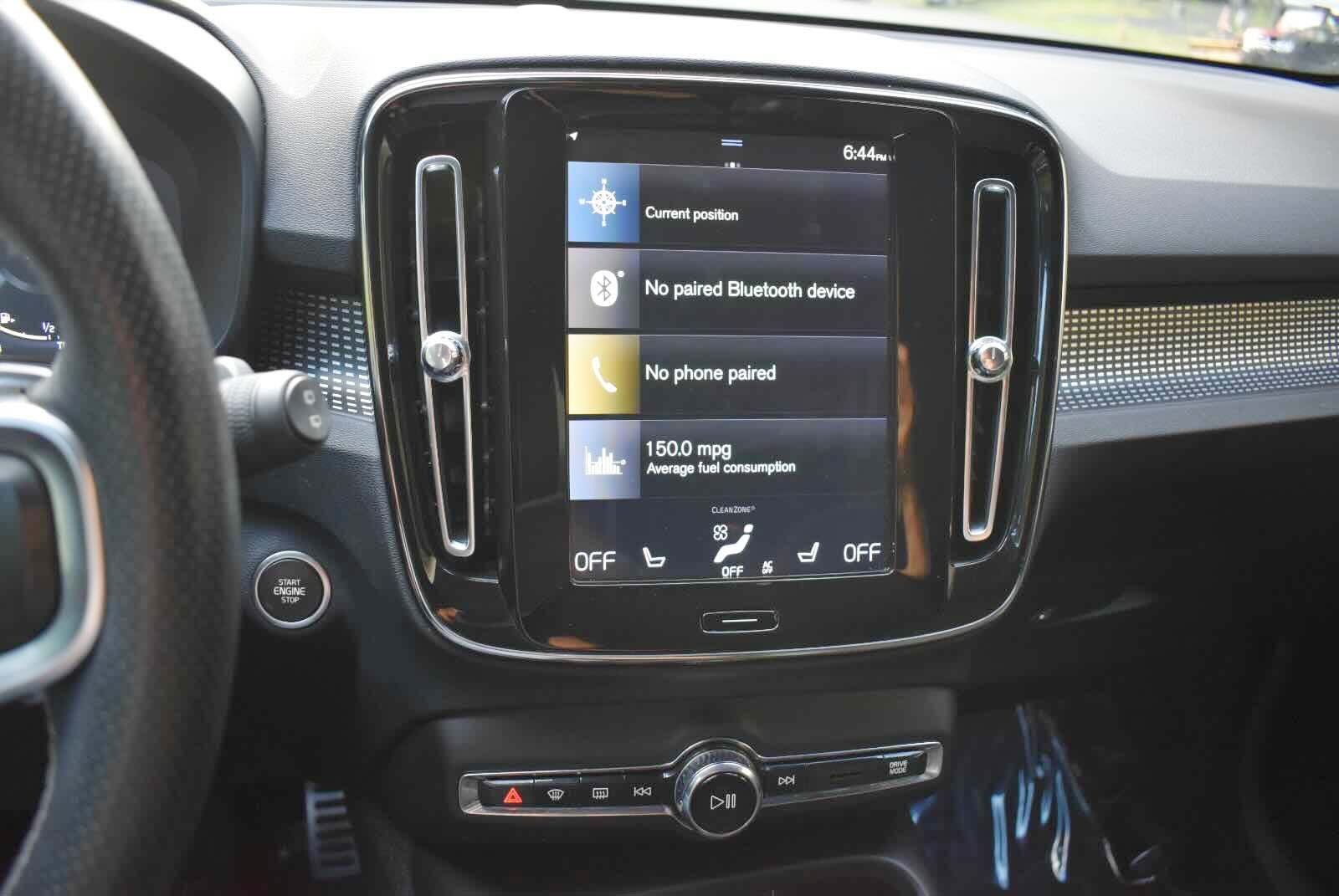 Used 2019 Volvo XC40 T5 R-Design AWD/4WD image 18