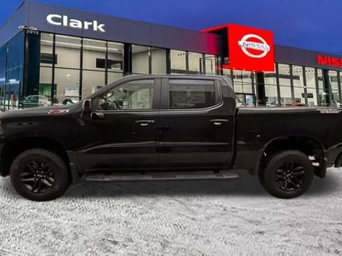 Used 2022 Chevrolet Silverado 1500 LT Trail Boss image 4