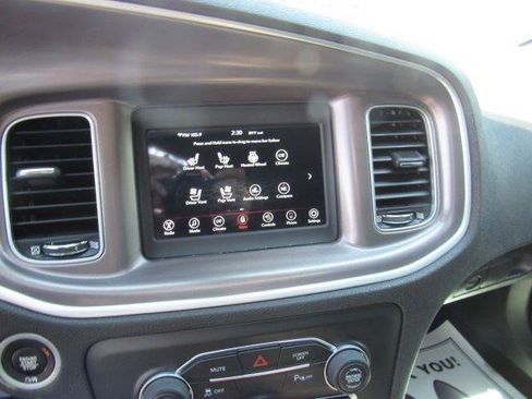 Used 2022 Dodge Charger SXT w/ Leather Interior Group RWD image 8