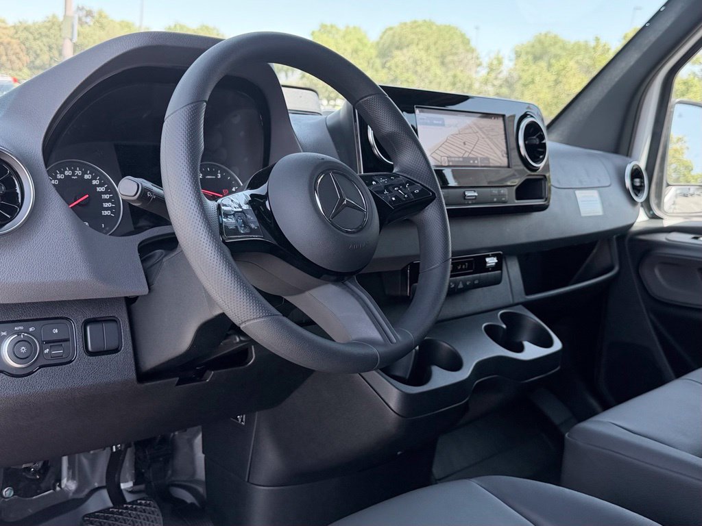 New 2026 Mercedes-Benz Sprinter 2500 image 32
