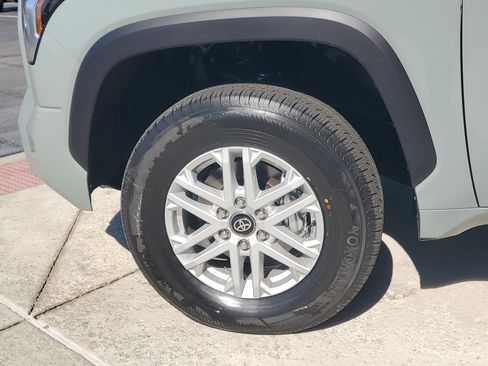 New 2026 Toyota Tundra SR5 w/ SR5 Convenience Package image 9