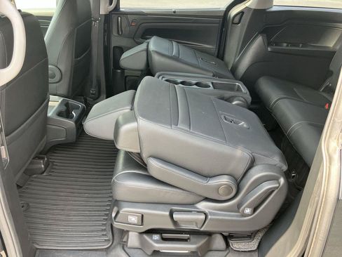 Used 2023 Honda Odyssey EX-L image 24