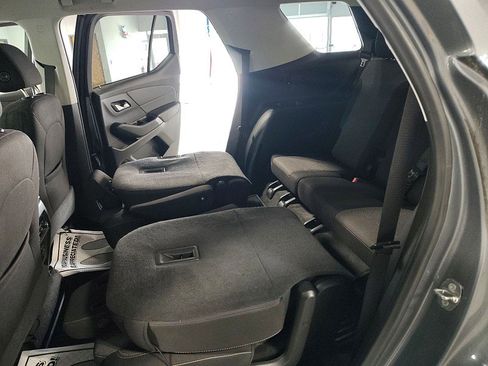 Used 2018 Chevrolet Traverse LT AWD/4WD image 12