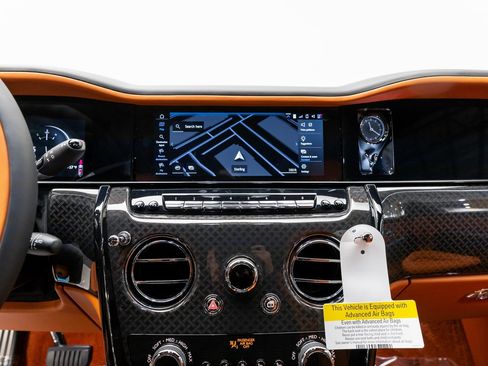 New 2026 Rolls-Royce Cullinan Black Badge image 24