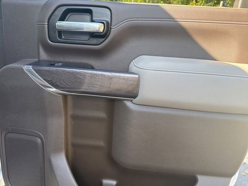 Used 2020 Chevrolet Silverado 2500 LTZ w/ LTZ Plus Package image 29