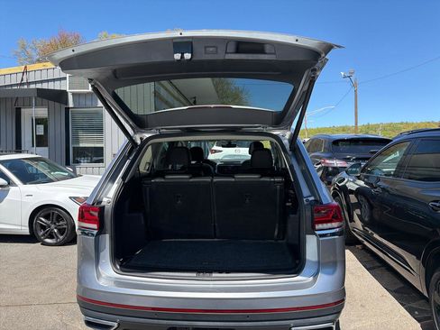 Used 2023 Volkswagen Atlas SE w/ Panoramic Sunroof Package AWD/4WD image 10