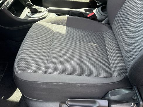 Used 2019 Volkswagen Beetle 2.0T S image 6