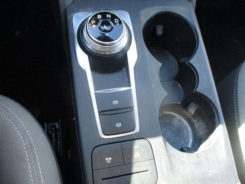 Used 2021 Ford Escape SE w/ SE Sport Appearance Package image 15