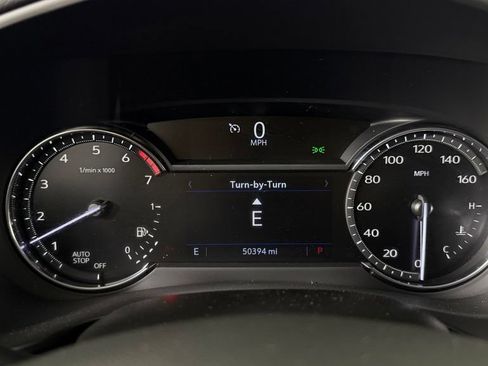 Used 2019 Cadillac XT4 Luxury w/ Cold Weather Package FWD image 19