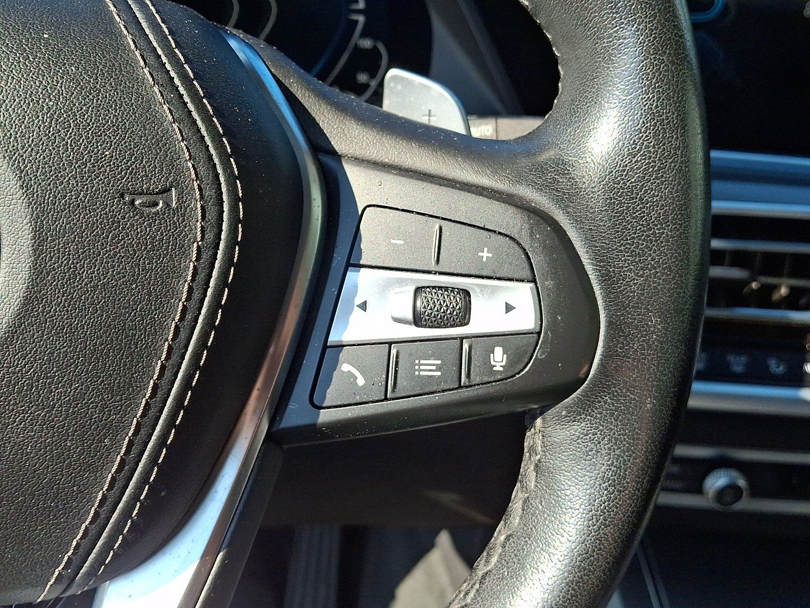 Used 2021 BMW X5 xDrive45e w/ Parking Assistance Package AWD/4WD image 24