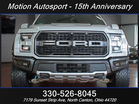 Used 2017 Ford F150 Raptor w/ Equipment Group 802A Luxury image 3