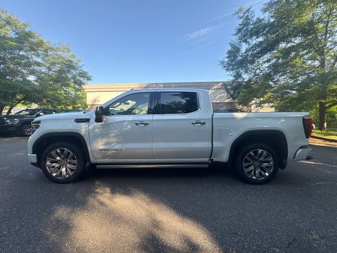 Used 2023 GMC Sierra 1500 Denali AWD/4WD image 12