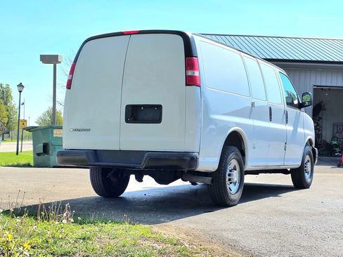 Used 2020 Chevrolet Express 2500 w/ Communications Package image 4