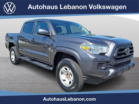 Used 2022 Toyota Tacoma SR image 1