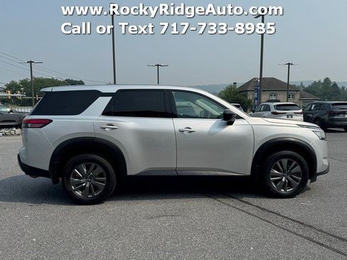 Used 2023 Nissan Pathfinder S AWD/4WD image 8
