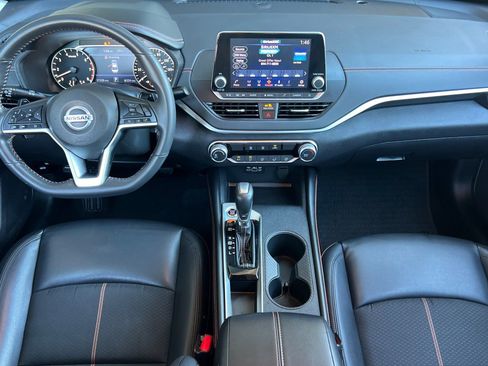Used 2022 Nissan Altima 2.5 SR image 13