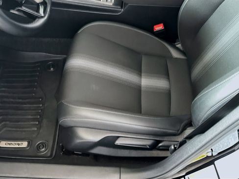 Used 2024 Honda Civic Sport image 11