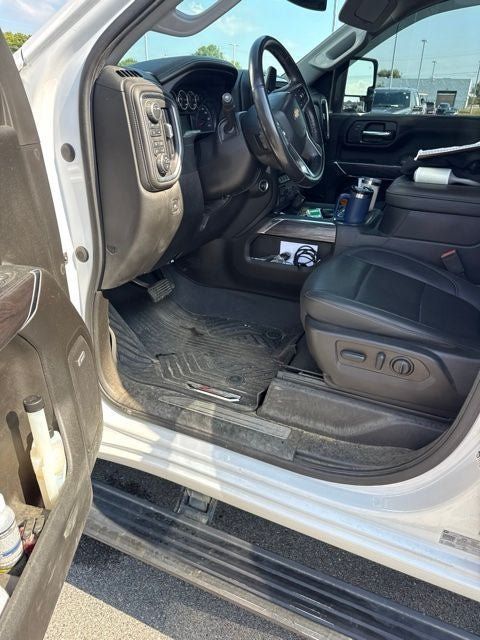 Used 2022 Chevrolet Silverado 2500 LTZ w/ LTZ Plus Package AWD/4WD image 6