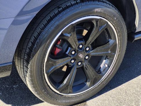 Used 2022 Ford Expedition Max Limited image 7