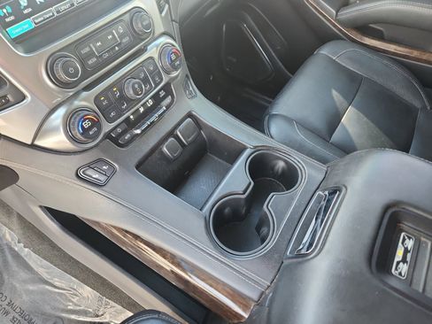 Used 2016 Chevrolet Tahoe LT w/ Luxury Package image 16