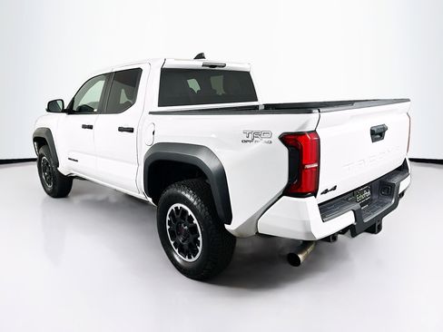 Used 2024 Toyota Tacoma TRD Off-Road image 5