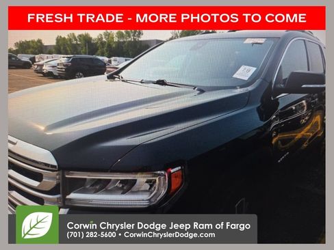 Used 2023 GMC Acadia SLE w/ Infotainment Package AWD/4WD image 1