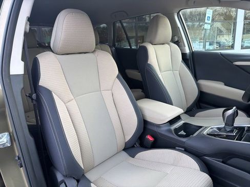 Used 2024 Subaru Outback Premium image 21