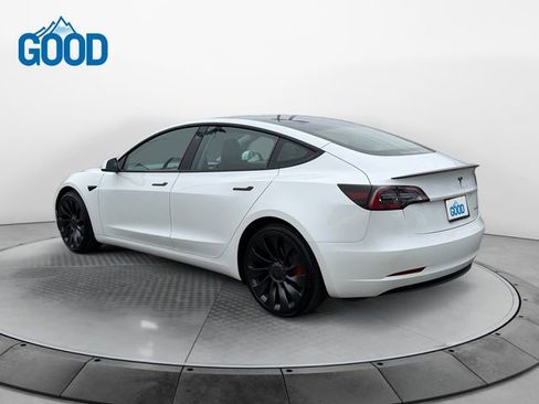 Used 2022 Tesla Model 3 Performance image 3